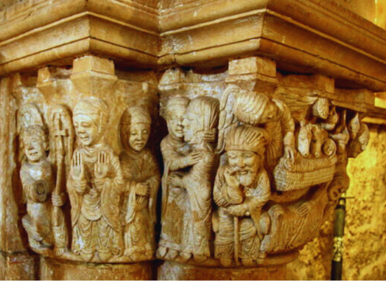 capitel montrando a cena do nascimento de cristo